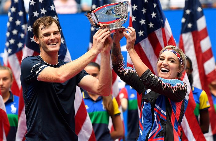 Jamie Murray a Bethanie Matteková-Sandsová obhájili titul ve smíené tyhe na...