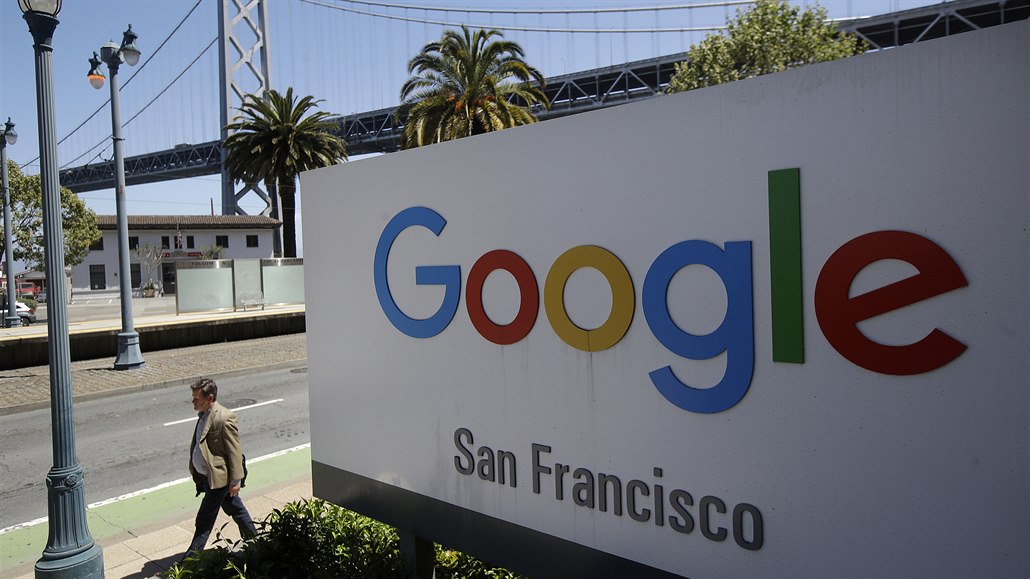 Logo společnosti Google spadající pod Alphabet.