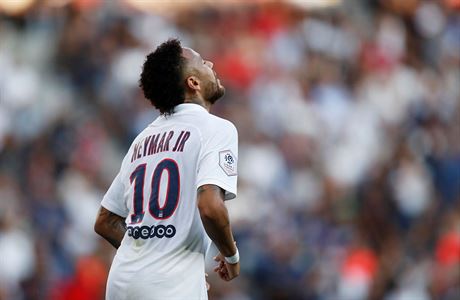 Neymar se vrátil do dresu PSG.