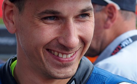 N�kdej�� elitn� motocyklov� z�vodn�k Luk� Pe�ek.