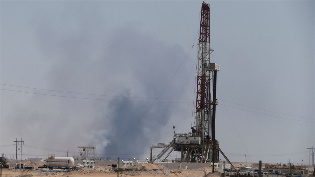 Sobotní útok na ropná zaízení na severozápad Saúdské Arábie zejm zmní...