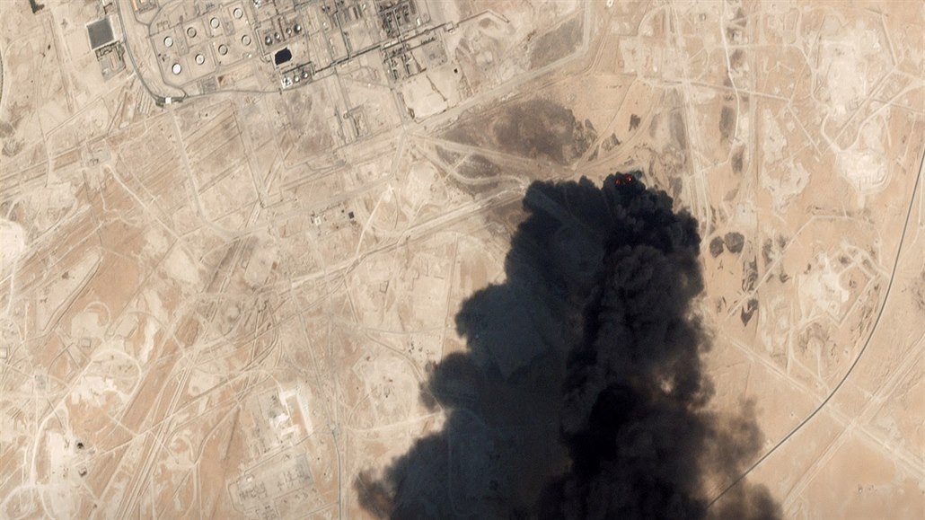 Sobotní útok na ropná zaízení na severozápad Saúdské Arábie zejm zmní...