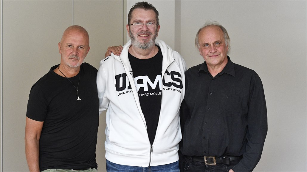 Hudebníci (zleva) Ondej Soukup, Richard Müller a Michael Kocáb.