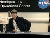 Americký herec se s ISS spojil ze sídla amerického Národní úadu pro letectví a...