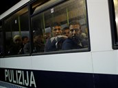 Itálie a Malta dlouhodob� odmítají ute�ence zachrán�né na mo�i p�ijímat.