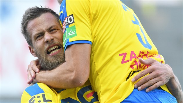 Jakub Mare se raduje z vítzného gólu Teplic.