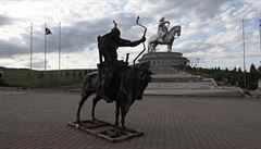 ingischán byl sjednotitelem mongolských kmen, za jeho vlády se stala...