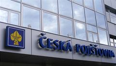 Česká pojišťovna systémově manipuluje s výplatou při vypovězení smlouvy, tvrdí spolek