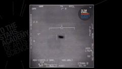 Nahrávky UFO jsou skutečné, potvrdilo americké námořnictvo. Podobné objekty prý piloti potkávají často