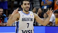 Argentinec Facundo Campazzo bhem utkání se Srbskem