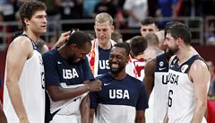 Nepodařené MS zakončili výhrou. Basketbalisté USA porazili Polsko a jsou sedmí
