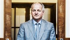 Nejsem pro represi, tvrdí Roman Prymula. Ná� model sankcionuje ty, kdo odmítají...