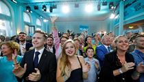 Pedasn volby v Rakousku podle odhad vyhrli lidovci.