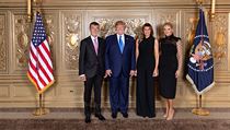 Slavnostn recepce prezidenta USA. Zleva Andrej Babi, Donald Trump, Melania...