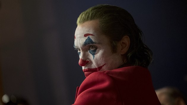 Joaquin Phoenix ve filmu Joker (vtipálek) od spolenosti Warner Bros. Film by...