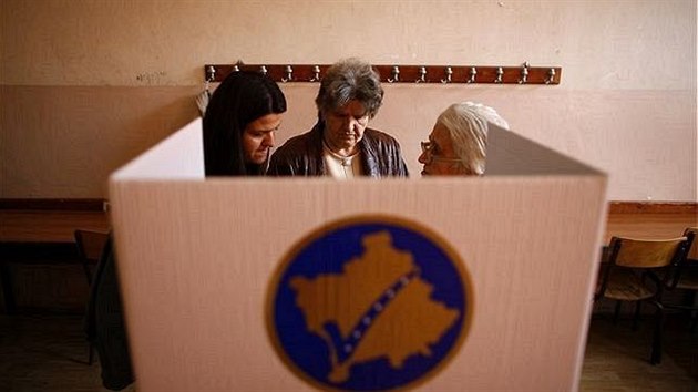 Za volební plentou v Kosovu.