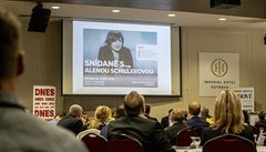 Ministryně financí Alena Schillerová se zúčastnila akce Snídaně s..., další z...