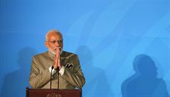 Indický premiér Narendra Modi mluví na klimatickém klimatu.
