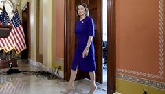 �éfka dolní komory parlamentu, demokratka Nancy Pelosiová p�ichází oznámit, �e...