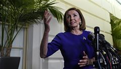 �éfka dolní komory parlamentu, demokratka Nancy Pelosiová.
