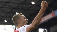 Slavia ztrapnila na Letné Spartu třemi góly. Vypjaté derby nedohráli dva hráči