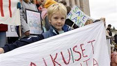 V Evropě protestovaly za lepší klima statisíce lidí, účastnili se i školáci s rodiči
