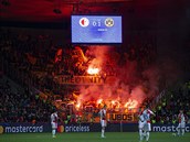 Fanouci Dortmundu pyrotechnikou neetili.