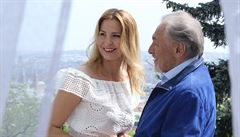 Zp�vák Karel Gott s man�elkou Ivanou