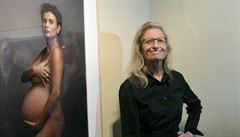 Annie Leibovitzová a snímek herečky Demi Mooreové, který se objevil na obálce... | na serveru Lidovky.cz | aktuální zprávy