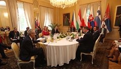 Setkání v Lánech se krom� rezident� zemí visegrádské skupiny (V4 - �esko,...