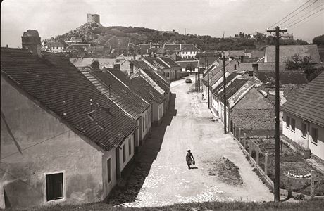 Mikulov si v tto sti msta dlouho uchovval takka vesnick rz, 1958