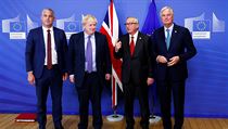 Pedseda Evropsk komise Jean-Claude Juncker, britsk premir Boris Johnson,...