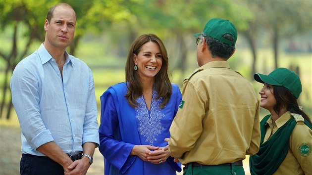 Britský princ William s manelkou Kate na návtv Pákistánu.