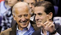 Někdejší americký demokratický viceprezident Joea Biden (vlevo) se synem. | na serveru Lidovky.cz | aktuální zprávy