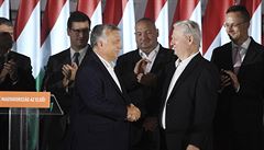Maďarský premiér Viktor Orbán (vlevo) a odcházející starosta Budapešti a... | na serveru Lidovky.cz | aktuální zprávy