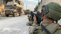 Turecká armáda v syrském pohraničním městě Tal Abjád.