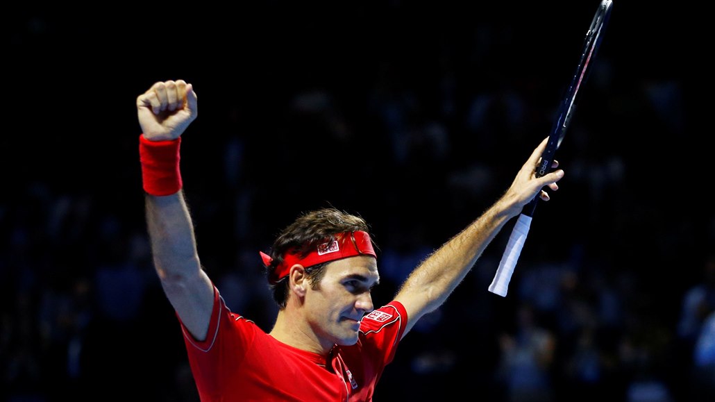Federer oslavil desátý titul v rodné Basileji.
