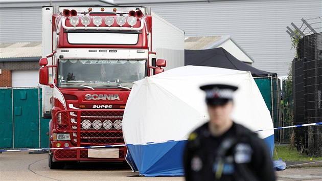 Kamion v prmyslové zón Waterglade na jihovýchod Anglie, v nm britská...