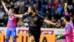Slavia po šesti letech vybojovala vítězství v Plzni, po trefě Hušbauera vede ligu už o devět bodů