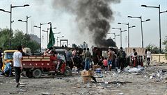 Při protestech v Iráku zemřelo pět lidí, další desítky byly zraněny. V noci bude zakázáno vycházet