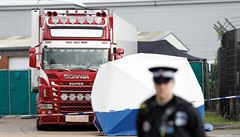 Británie rozplétá záhadu. 39 mrtvých Číňanů mohlo v kamionu umrznout, spekulují média