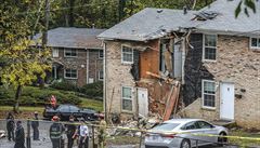 Mal letadlo narazilo u Atlanty do domu s nkolika byty, zahynuli dva lid
