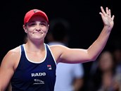 Semifinále Turnaje mistry mezi Karolínou Plíkovou a Ashley Bartyovou.