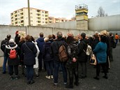 Lidé se pili podívat na památník Berlínské zdi na Bernauer Straße.