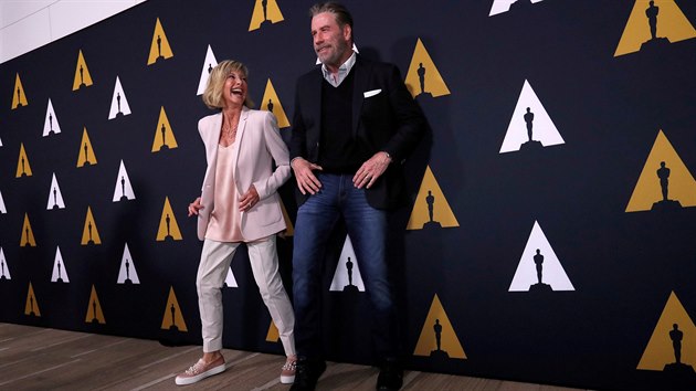 P�edstavitelé hlavních rolí kultovního filmu Pomáda John Travolta a Olivia...