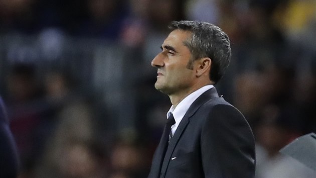 Zklaman� kou� Barcelony Ernesto Valverde.
