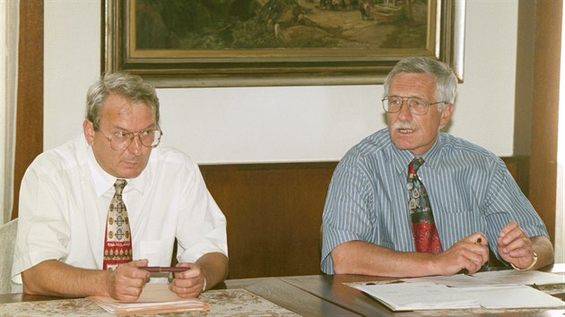 Ivan Koárník s Václavem Klausem (vpravo).