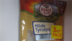 Rakouské klobásy, které m�ly mén� masa, ne� se uvád�lo na obalu.