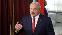 Běloruský prezident Alexandr Lukašenko během parlamemtích voleb v Minsku.