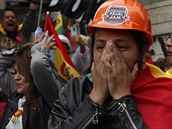 Oponenti prezidenta Bolívie Eva Moralese oslavují po oznámení jeho rezignace v...